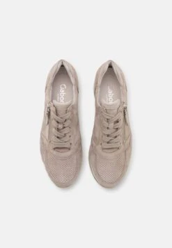 Gabor Comfort WIDE FIT - Sneaker Low - Puder 11 Gabor Comfort WIDE FIT - Sneaker Low - Puder -Gabor Schuhe Geschaft 85a043dcdaf942c1a8e9e66e3e2eaff9