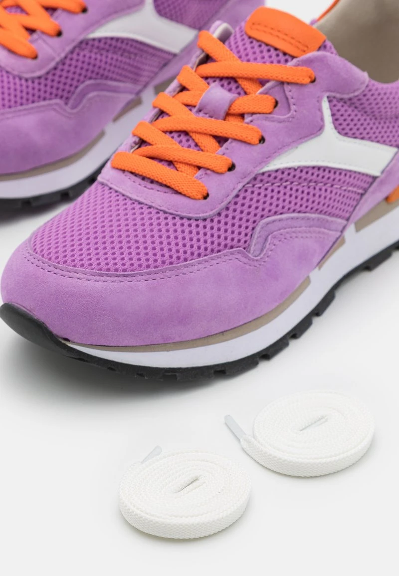 Gabor Comfort Sneaker Low - Dunkelflieder/weiß 6 Gabor Comfort Sneaker Low - Dunkelflieder/weiß – Bild 6